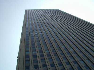 サンシャイン　見上げる